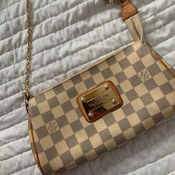 Louis Vuitton Handbags - Louis Vuitton Eva Clutch